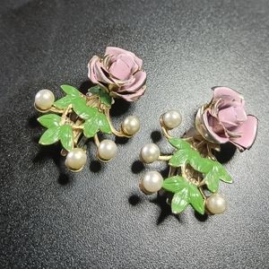 Vintage Signed STAR Pink & Green Pearl Enamel Clip Rose Earrings "Fabulous!"